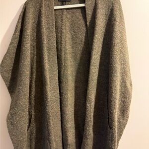 Banana Republic Women's Cozy sleeveless sweater